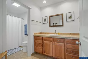 810 NW Lyman Dr, Corvallis, OR 97330 - Photo 22