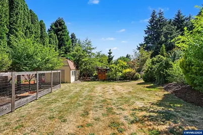 810 NW Lyman Dr, Corvallis, OR 97330 - Photo 38