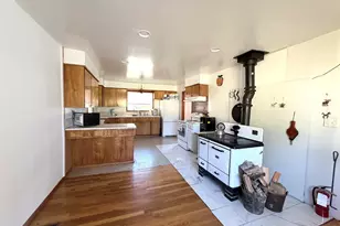 15881 SW Rock Creek Rd, Sheridan, OR 97378 - Photo 8