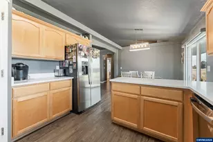 904 Isabel Dr, Jefferson, OR 97352 - Photo 14
