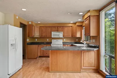 1530 Jamestown St SE, Salem, OR 97302 - Photo 16