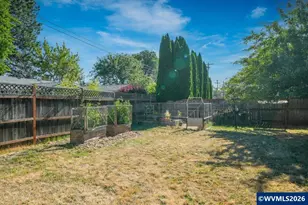 2215 NW Circle Bl, Corvallis, OR 97330 - Photo 28