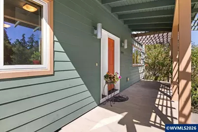 1884 John Muir Cir, Salem, OR 97302 - Photo 2