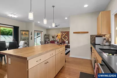 1884 John Muir Cir, Salem, OR 97302 - Photo 10