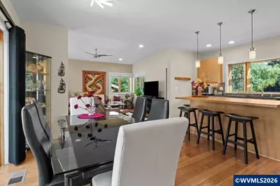 1884 John Muir Cir, Salem, OR 97302 - Photo 4