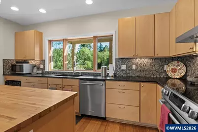 1884 John Muir Cir, Salem, OR 97302 - Photo 8