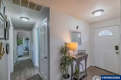 268 Evelyn Av NE, Salem, OR 97301 - Photo 6