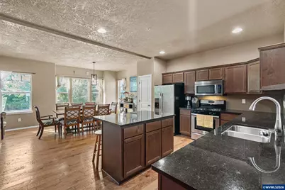 1941 Madras St SE, Salem, OR 97306 - Photo 10