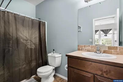 1941 Madras St SE, Salem, OR 97306 - Photo 24