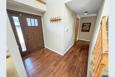 1040 SW Tall Oaks Dr, McMinnville, OR 97128 - Photo 6