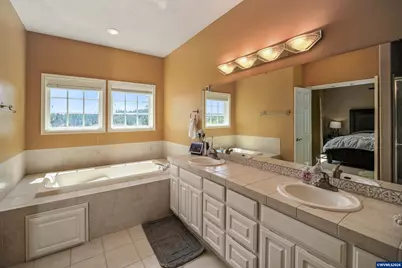 595 Harbourtown Ct SE, Salem, OR 97306 - Photo 30