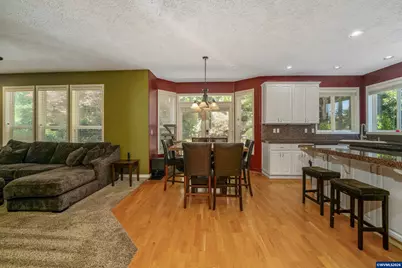 595 Harbourtown Ct SE, Salem, OR 97306 - Photo 12