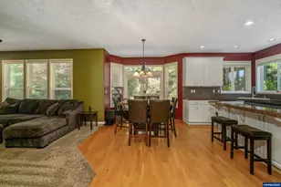 595 Harbourtown Ct SE, Salem, OR 97306 - Photo 12