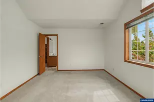 2520 NW Pinehurst Dr, McMinnville, OR 97128 - Photo 24