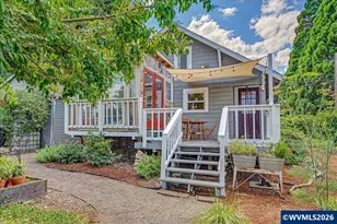 512 Wall St, Silverton, OR 97381 - Photo 36
