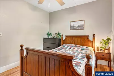 512 Wall St, Silverton, OR 97381 - Photo 24