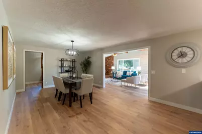 283 NW Reed Ln, Dallas, OR 97338 - Photo 4
