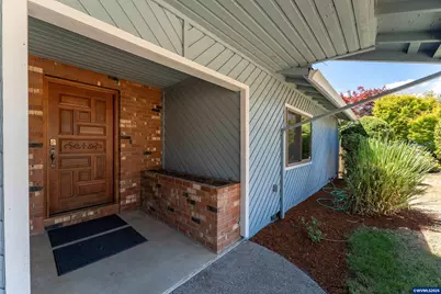 283 NW Reed Ln, Dallas, OR 97338 - Photo 2