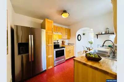 1815 23rd St NE, Salem, OR 97301 - Photo 6