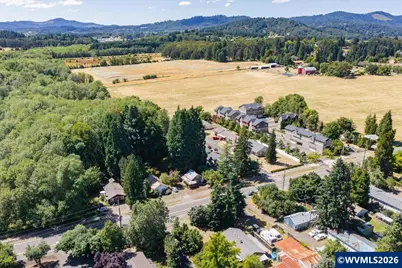 1410 SW 53rd St, Corvallis, OR 97330 - Photo 6