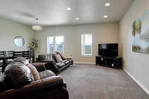 542 E Elm Lp, Gervais, OR 97026 - Photo 4