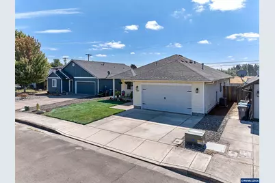 542 E Elm Lp, Gervais, OR 97026 - Photo 2