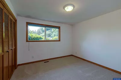 19565 SW Southview Pl, Aloha, OR 97078 - Photo 16