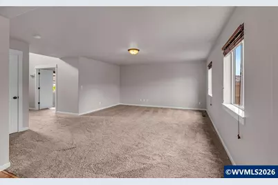 574 Prairie St, Woodburn, OR 97071 - Photo 10