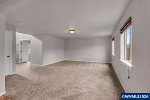 574 Prairie St, Woodburn, OR 97071 - Photo 10