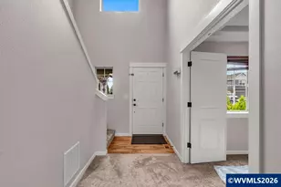 574 Prairie St, Woodburn, OR 97071 - Photo 6