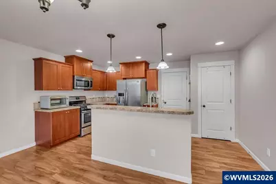 574 Prairie St, Woodburn, OR 97071 - Photo 12