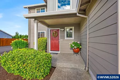574 Prairie St, Woodburn, OR 97071 - Photo 4