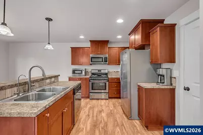 574 Prairie St, Woodburn, OR 97071 - Photo 14