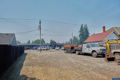 210 N First Av, Stayton, OR 97383 - Photo 46