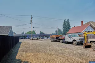 210 N First Ave, Stayton, OR 97383 - Photo 46