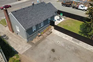 210 N First Ave, Stayton, OR 97383 - Photo 8