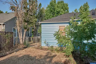 1795 Yew St SE, Salem, OR 97302 - Photo 10