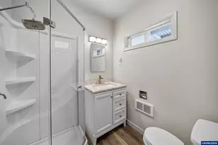1032 23rd St NE, Salem, OR 97301 - Photo 18