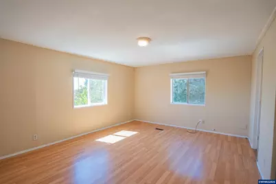 36298 Blueberry Dr, Lebanon, OR 97355 - Photo 6