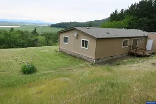 36298 Blueberry Dr, Lebanon, OR 97355 - Photo 1
