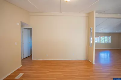 36298 Blueberry Dr, Lebanon, OR 97355 - Photo 10