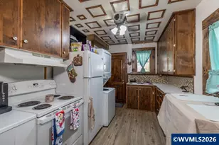 365 Hood St NE, Salem, OR 97301 - Photo 10