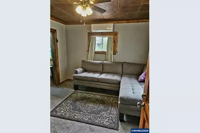 365 Hood St NE, Salem, OR 97301 - Photo 2