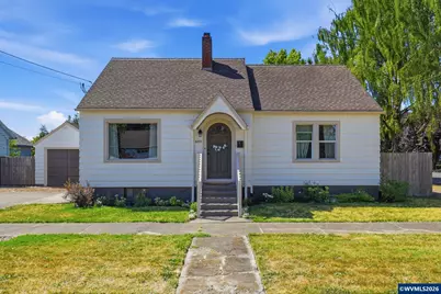 489 D St, Independence, OR 97351 - Photo 1