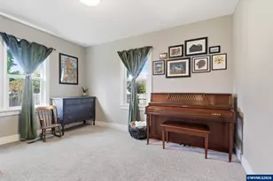 489 D St, Independence, OR 97351 - Photo 18
