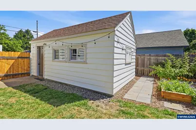 489 D St, Independence, OR 97351 - Photo 38