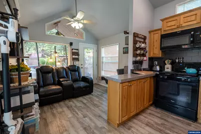 8372 Enchanted (#192) Wy SE, Turner, OR 97392 - Photo 12