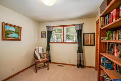408 Idylwood Dr SE, Salem, OR 97302 - Photo 14