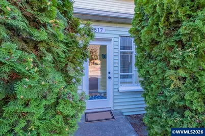 817 N Main St, Brownsville, OR 97327 - Photo 4