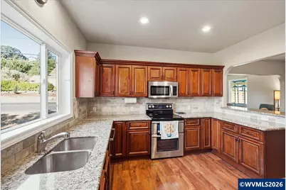 817 N Main St, Brownsville, OR 97327 - Photo 16